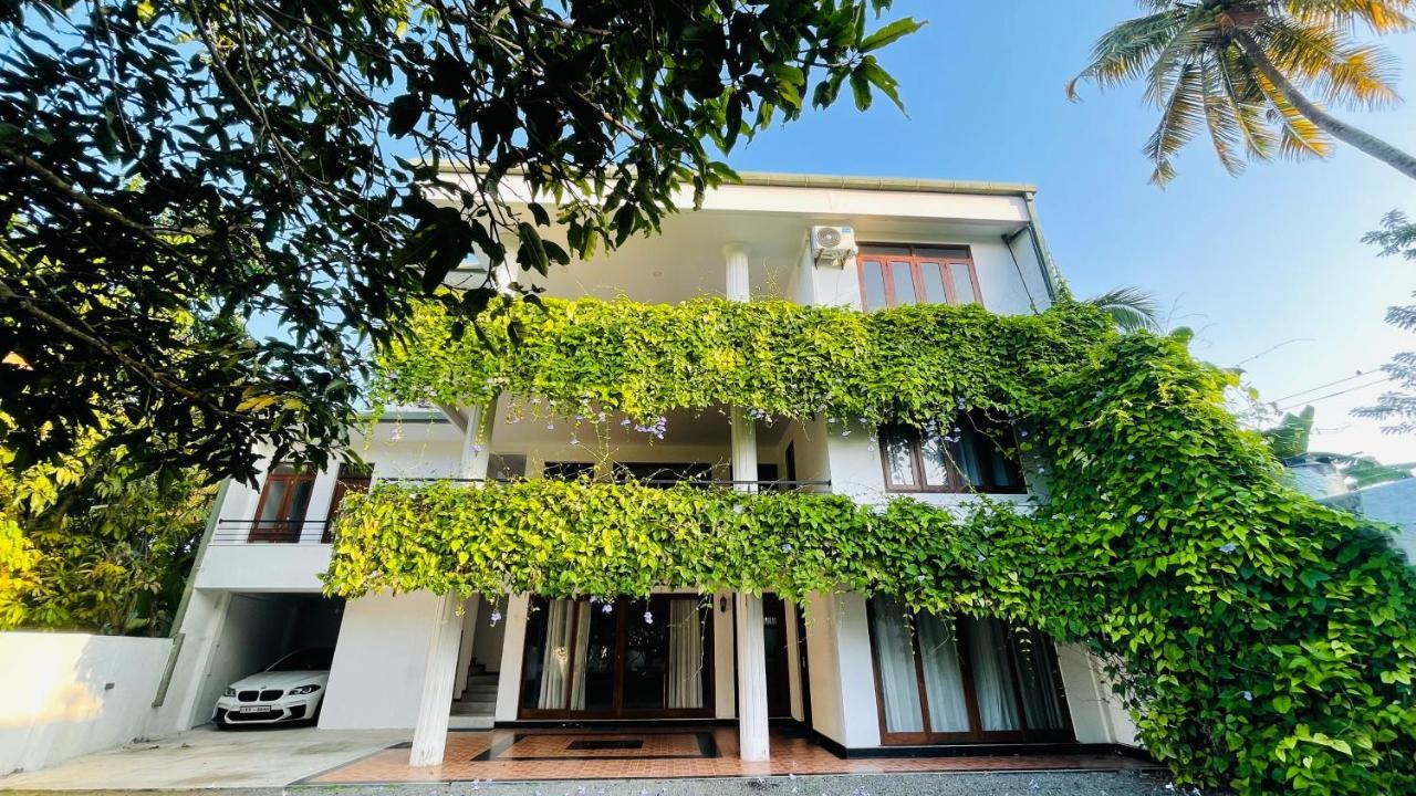 Hotel Beverly Beach Mirissa Exterior foto
